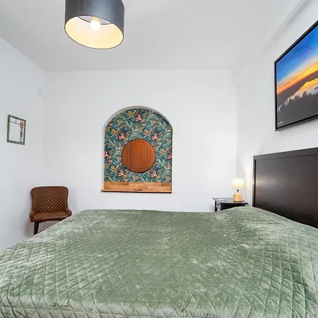 Διαμέρισμα Sunrise, Residential, Hillside *