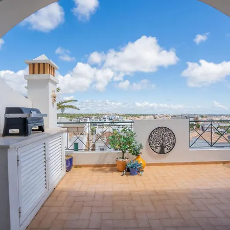 Διαμέρισμα Sunrise, Residential, Hillside *